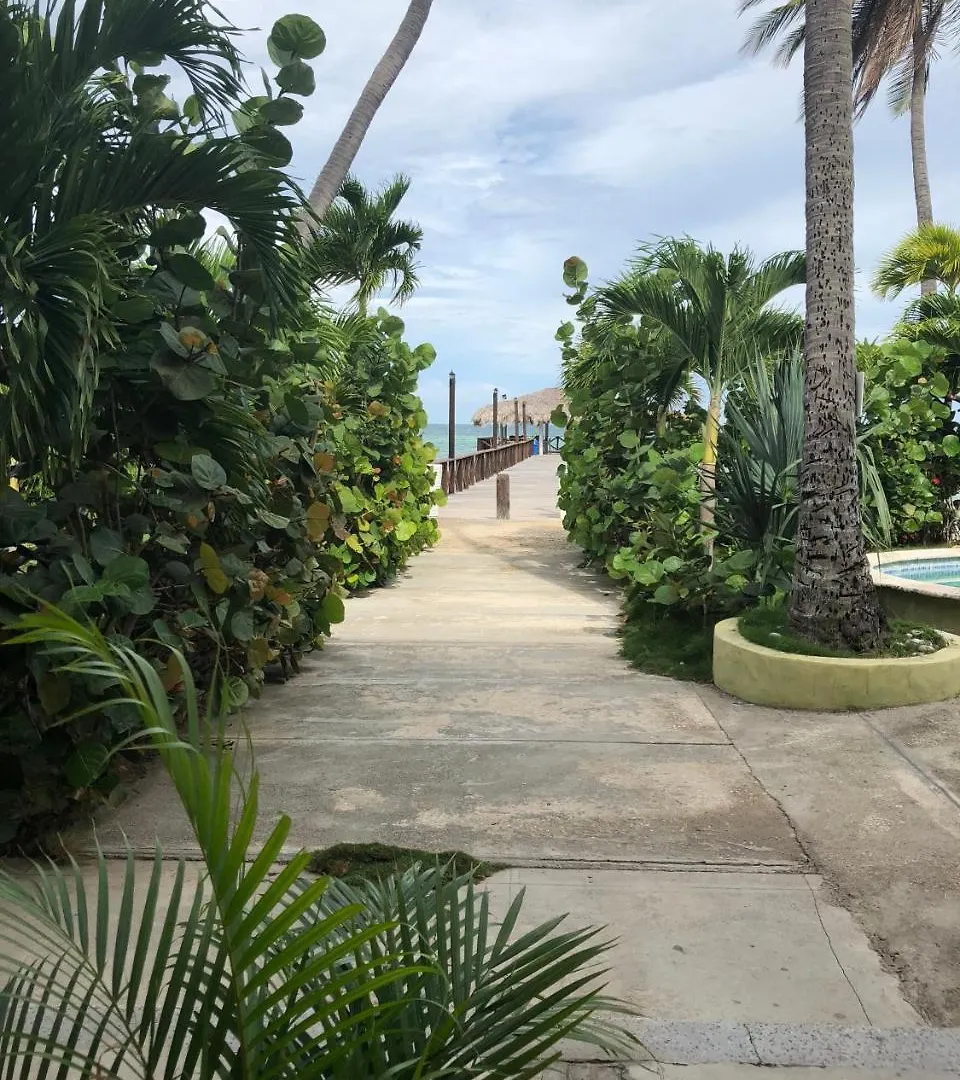 Hotel Guarocuya De Barahona 3*,